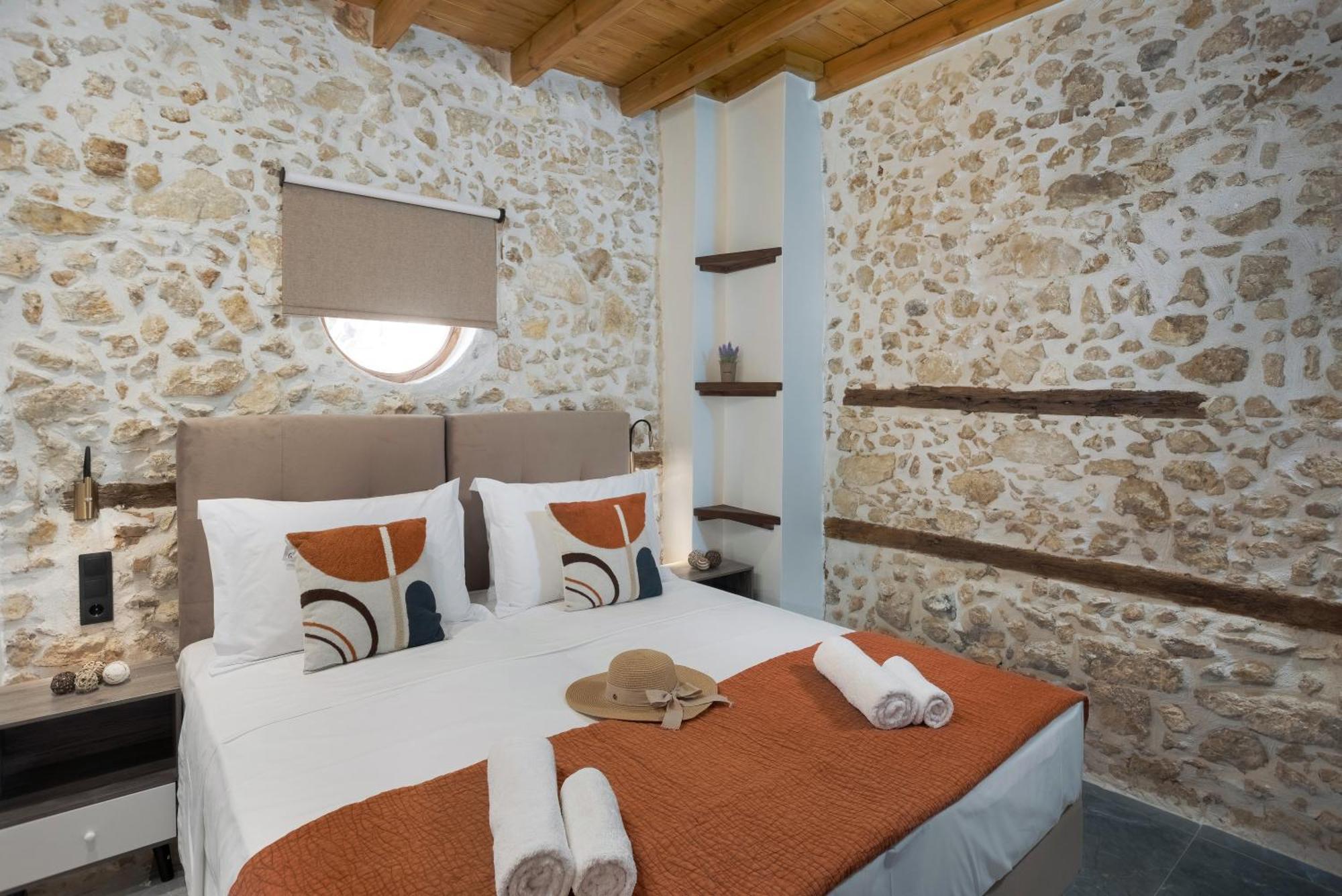 Anassa 12 Luxury Two Bedroom Apartment *