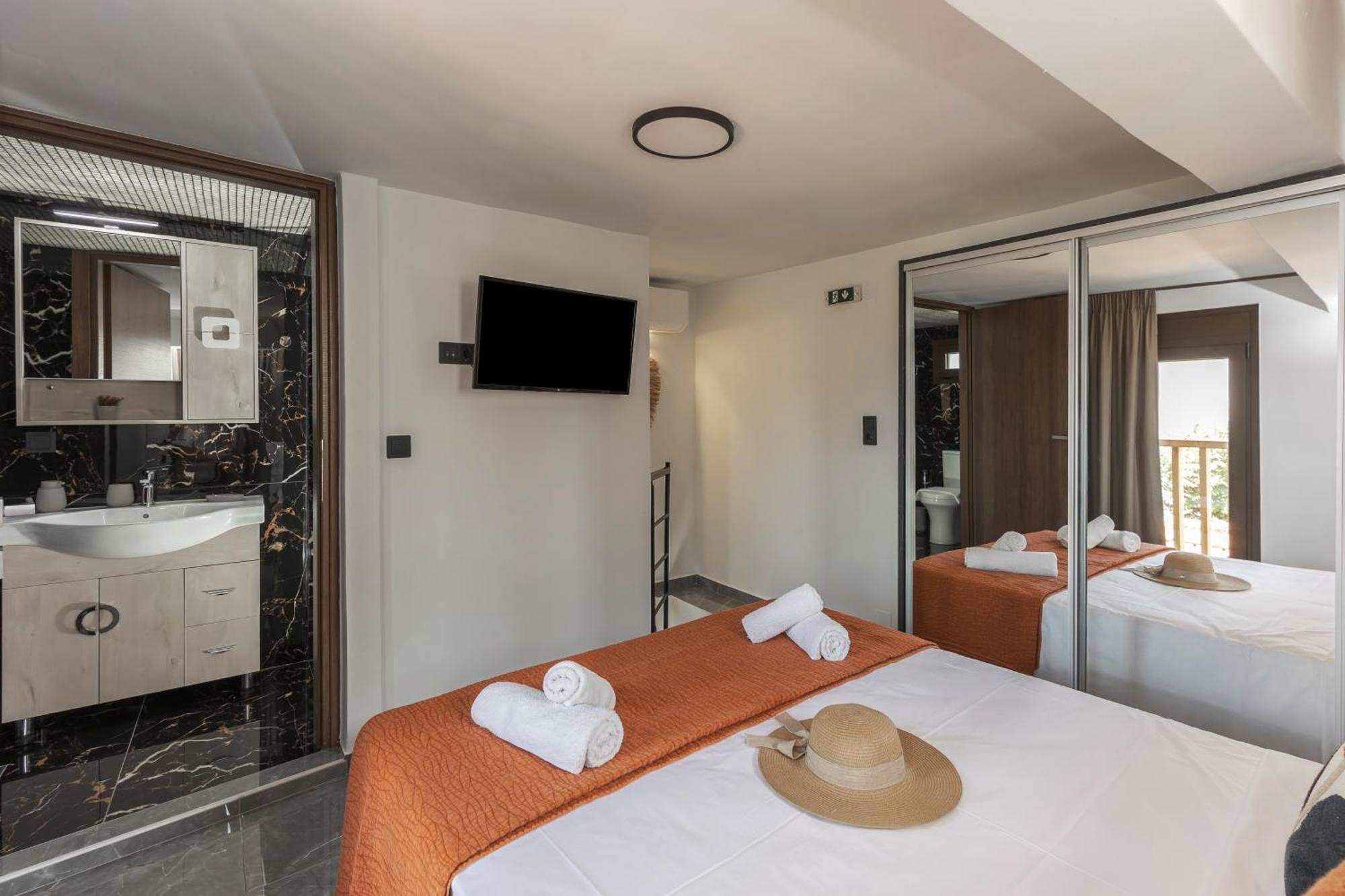 Anassa 12 Luxury Two Bedroom Apartment